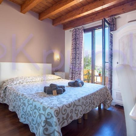 Le Api Hotell Cagliari Exteriör bild