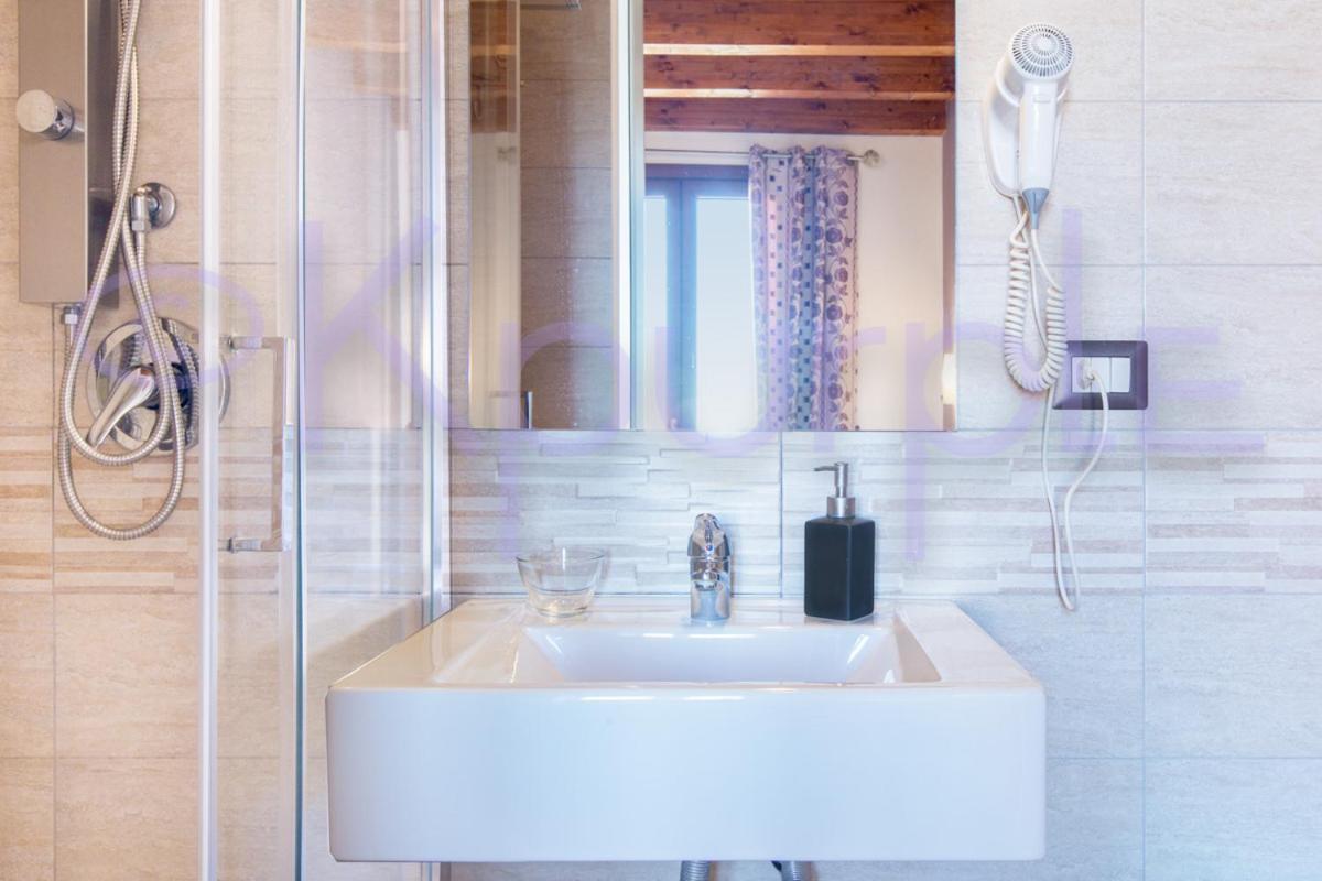 Le Api Hotell Cagliari Exteriör bild