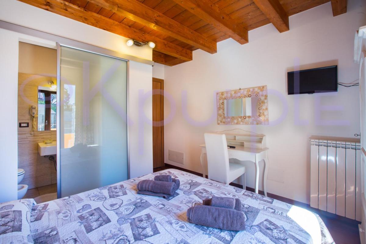 Le Api Hotell Cagliari Exteriör bild