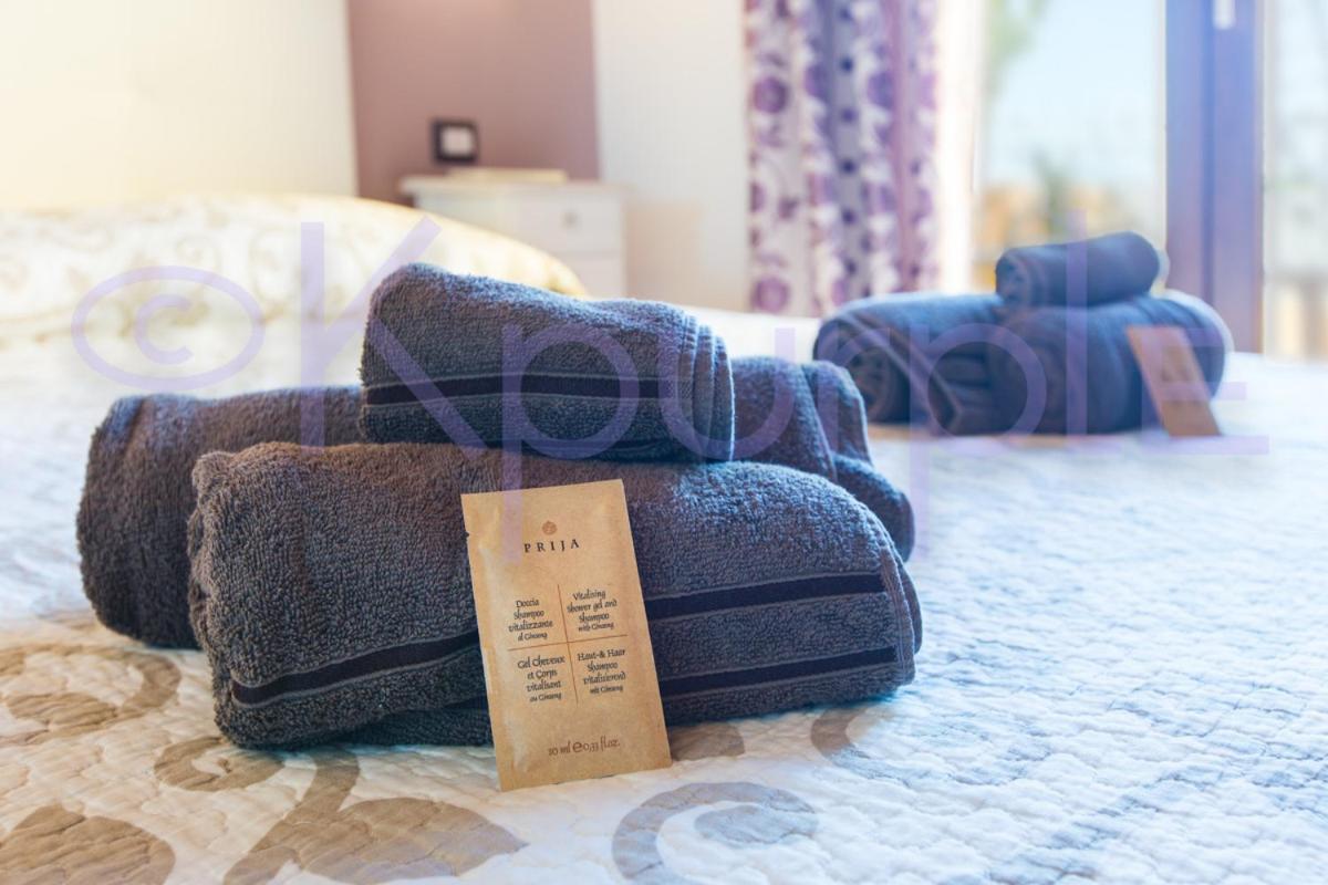 Le Api Hotell Cagliari Exteriör bild